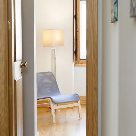 Appartamento Altido Elegant 3br Apt, 10 Mins To Santa Justa Lift Lisbona