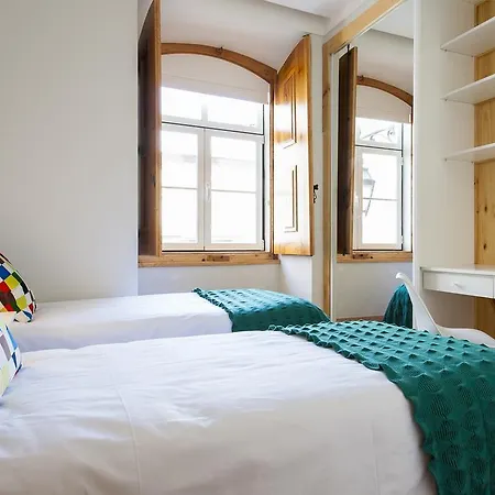 Altido Elegant 3br Apt, 10 Mins To Santa Justa Lift * Lisbona