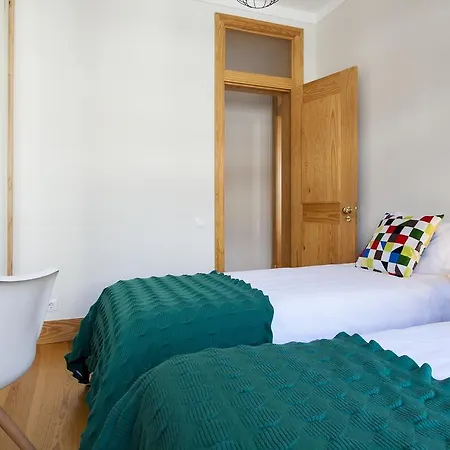 Altido Elegant 3br Apt, 10 Mins To Santa Justa Lift Appartamento Lisbona
