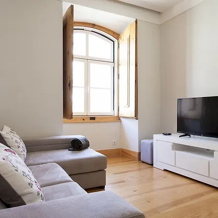 Altido Elegant 3br Apt, 10 Mins To Santa Justa Lift Appartamento