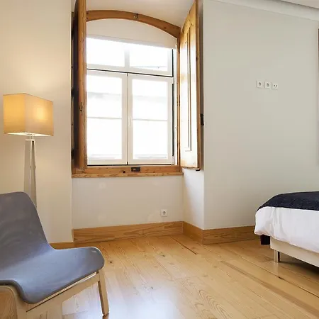 Altido Elegant 3br Apt, 10 Mins To Santa Justa Lift * Lisbona