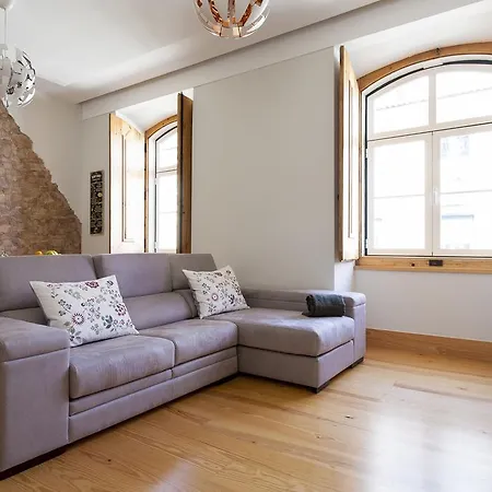 Altido Elegant 3br Apt, 10 Mins To Santa Justa Lift Appartamento